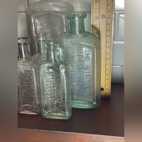 Lot of 5 Antique Iridescence Blue & Clear Montreal Toronto Medicine Herb Bottles - Picture 14 of 16
